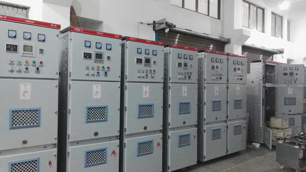 高壓開關柜時有多少個一次和二次電氣部件？
