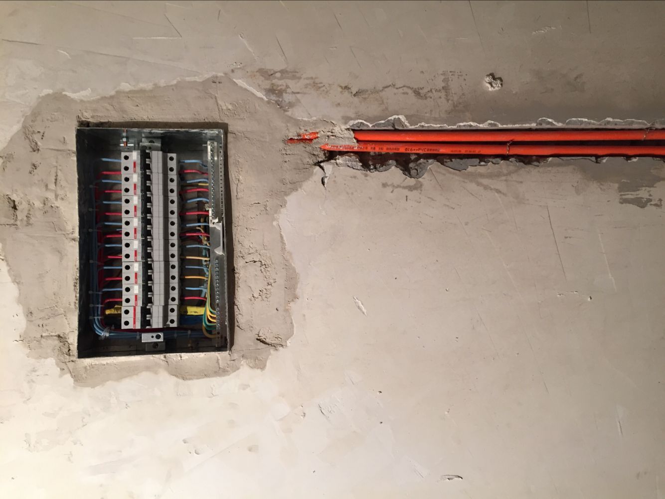 即使a 配電箱也不是一個真正的壞電工。