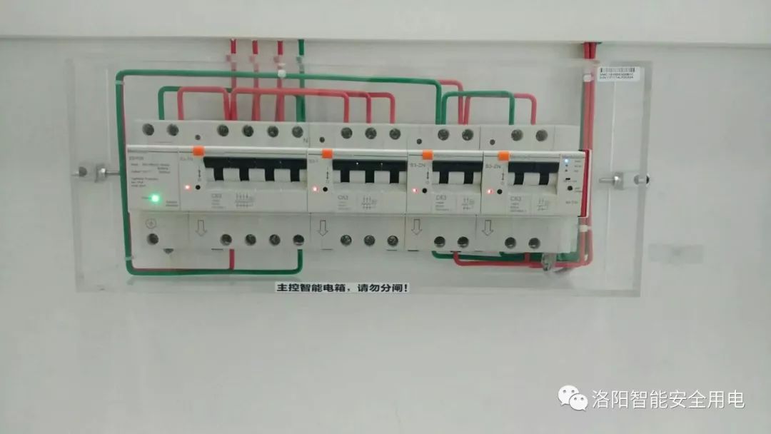 家居裝飾配電箱像這樣布線(xiàn)？難怪店主不給你錢(qián)
