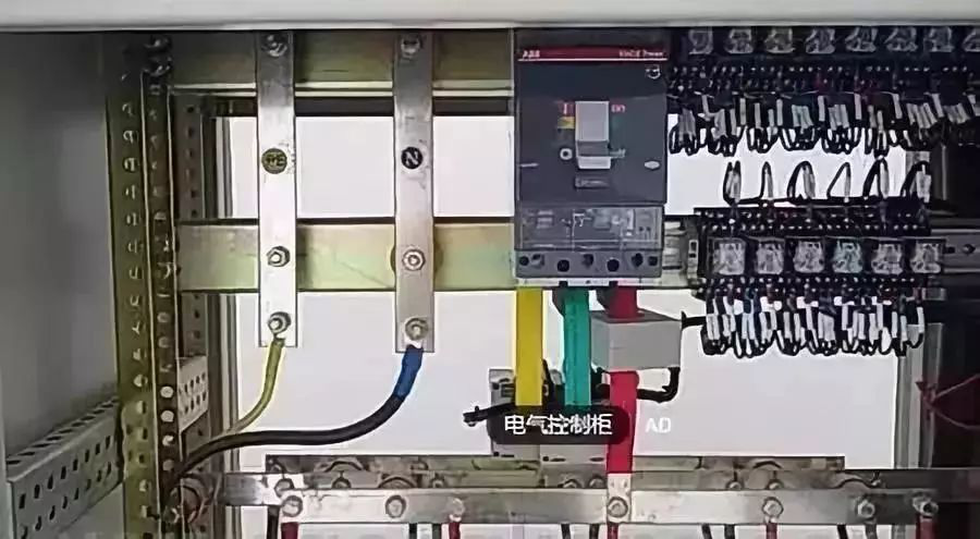 配電柜安裝禁忌:一個錯誤往往會導致無盡的麻煩。