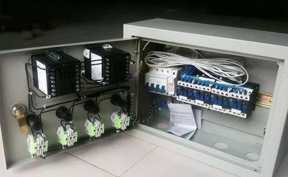 配電箱在技術(shù)要求中:如何定義左門或右門？圖紙示例